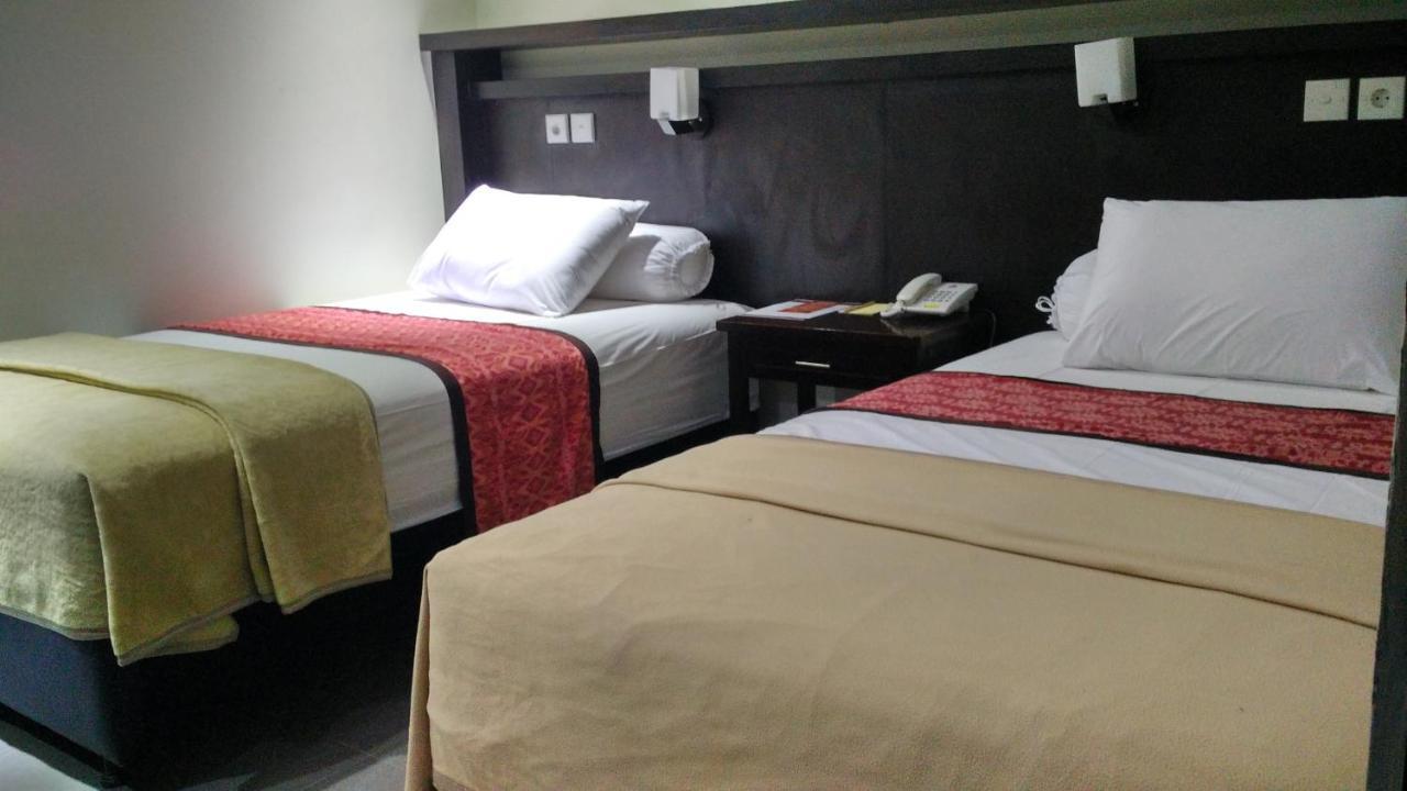 Maxi Hotel Kedonganan Jimbaran Kültér fotó